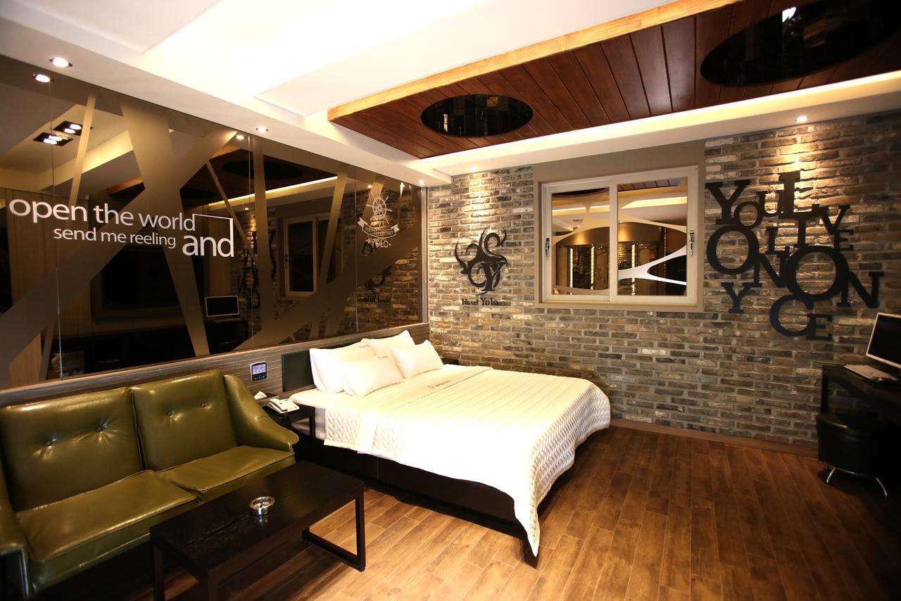 Hotel Yolo Chongnae-dong Экстерьер фото