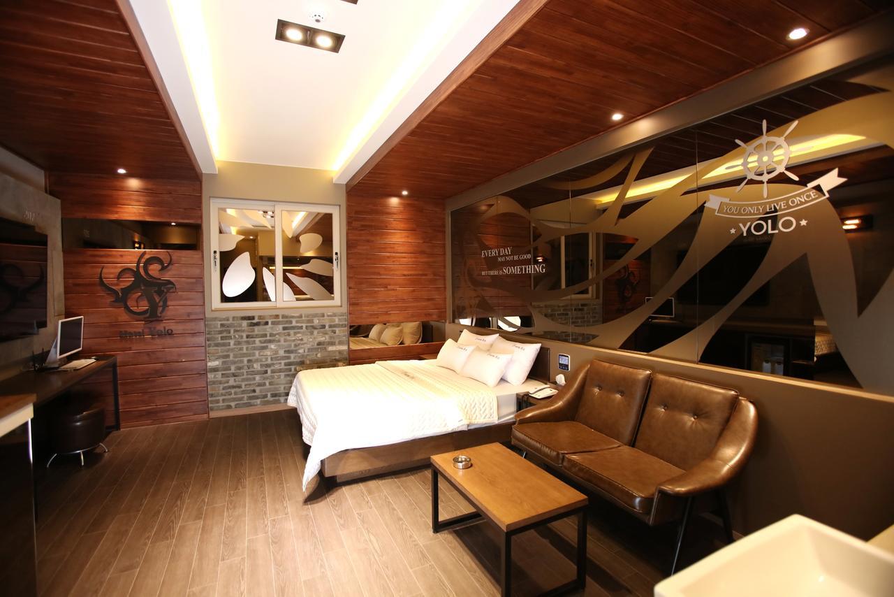 Hotel Yolo Chongnae-dong Экстерьер фото
