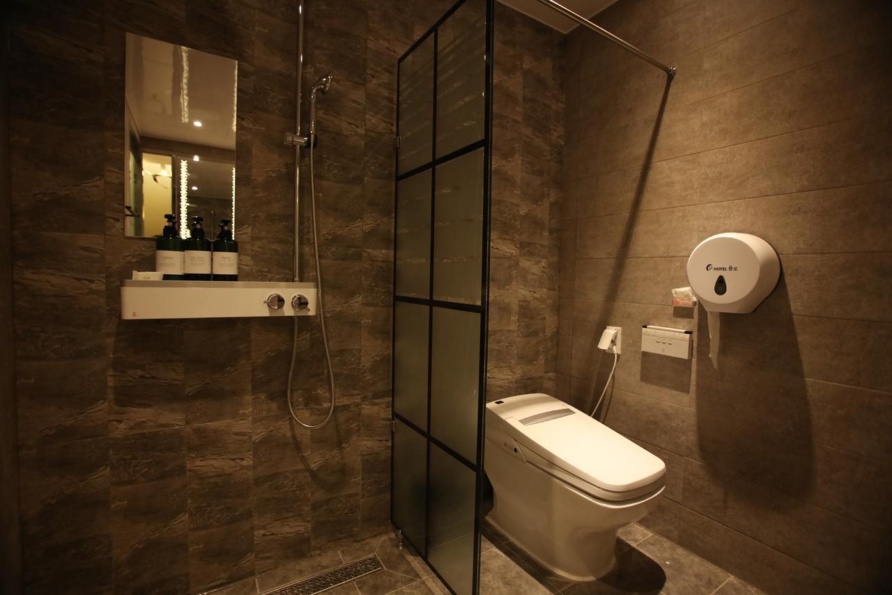 Hotel Yolo Chongnae-dong Экстерьер фото